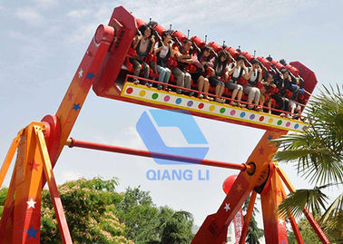 Theme Park Pendulum Amusement Ride Operate Tinggi 8m Kapasitas Kustom CE Disetujui